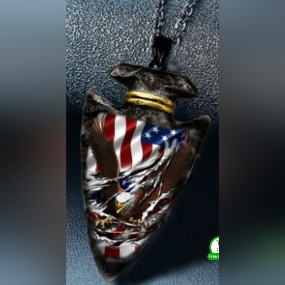 Arrow Head Style Eagle with American Flag Pendent with chain